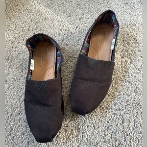 TOMS canvas shoes | size 9